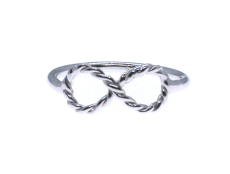A Silver Infinity Design Ring