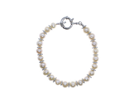 A Pearl Bracelet