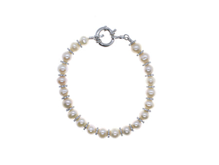 A Pearl Bracelet