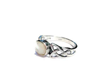 Celtic Silver Stone set Ring with trinity Knot design on the Shoulders Mother of Pearl