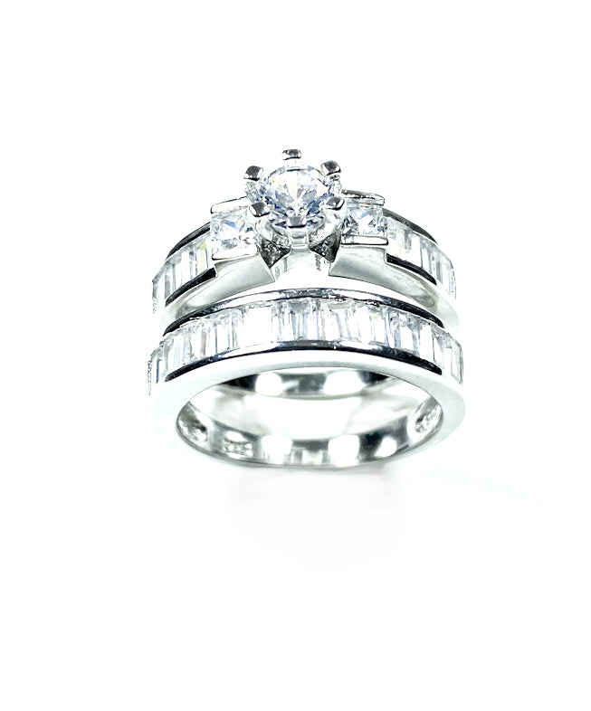 A White Cubic Zirconia Ring