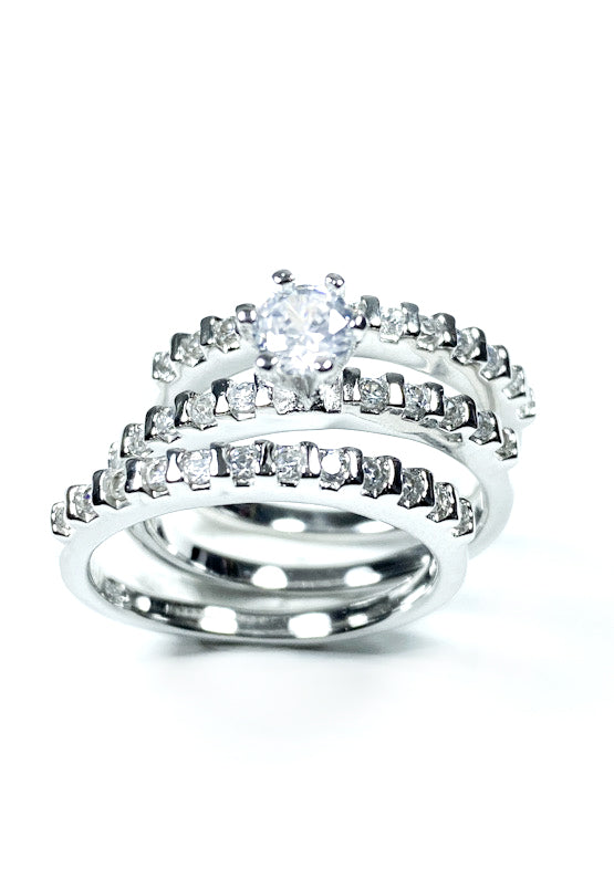 A White Cubic Zirconia Ring
