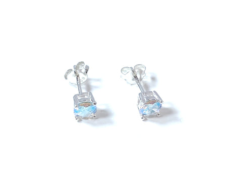 Kids Opalescent Cubic Zirconia Silver 5 mm Claw Set Earring.