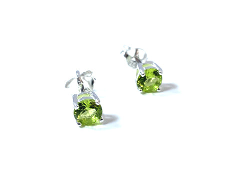 Kids Peridot August Birthstone Cubic Zirconia Silver 5 mm Claw Set Earring.