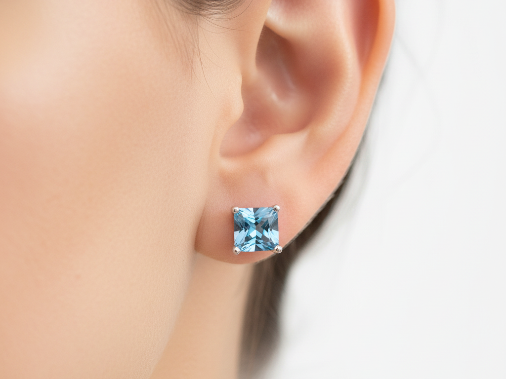 Blue Topaz Cz December Month Birthstone Cubic Zirconia Silver Square 5mm x 5mm Claw Set Earring