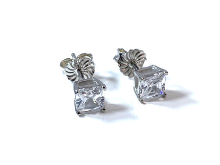 White Cz April Month Birthstone Cubic Zirconia Silver Square 3mm x 3mm Claw Set Earring