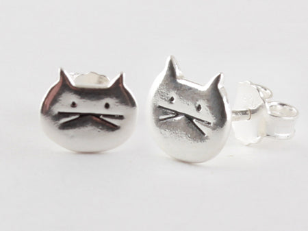 A Kids Cat Earring