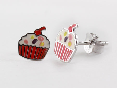 A Kids Cupcake Earring