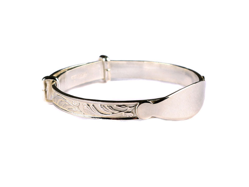 Kids Silver Celtic Expandable Bangle with Disc.