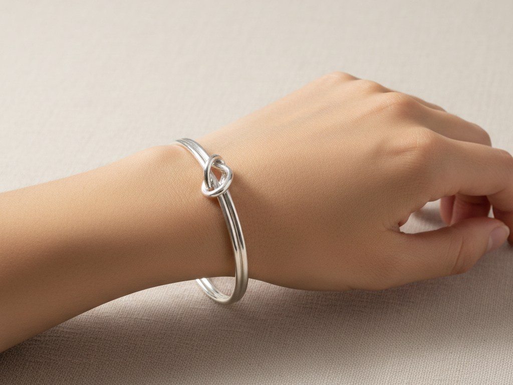 Simply Silver Bangle