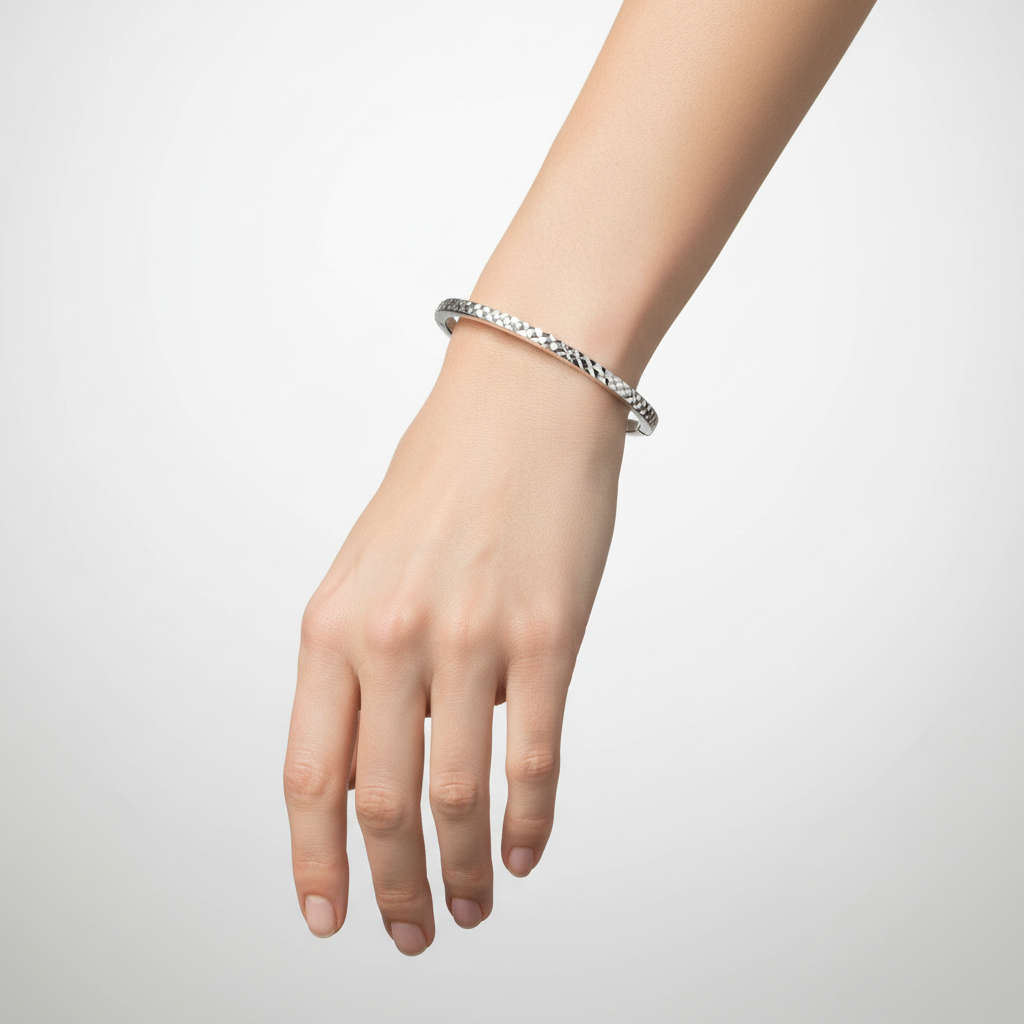 Simply Silver Bangle