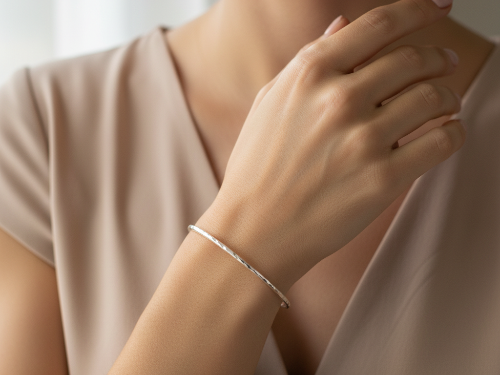 Simply Silver Bangle