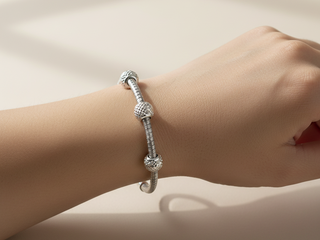 Simply Silver Bangle