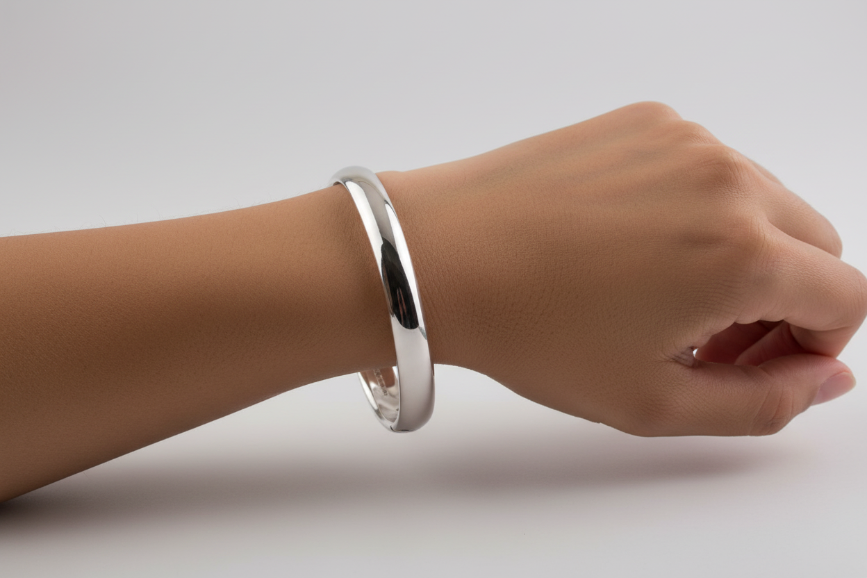 Simply Silver Bangle