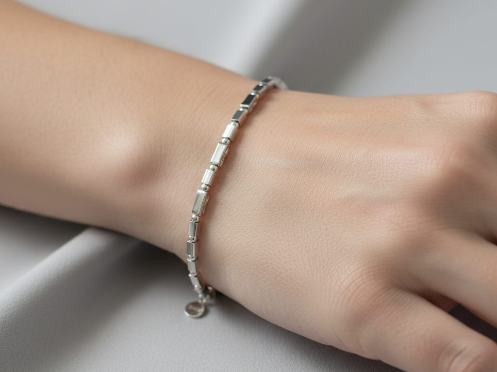 New Silver Elasticated Bracelet