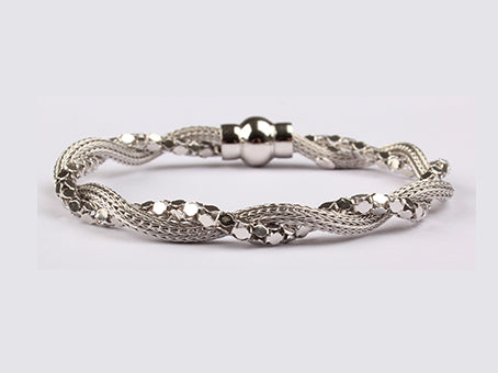 A Simply Silver Necklace.