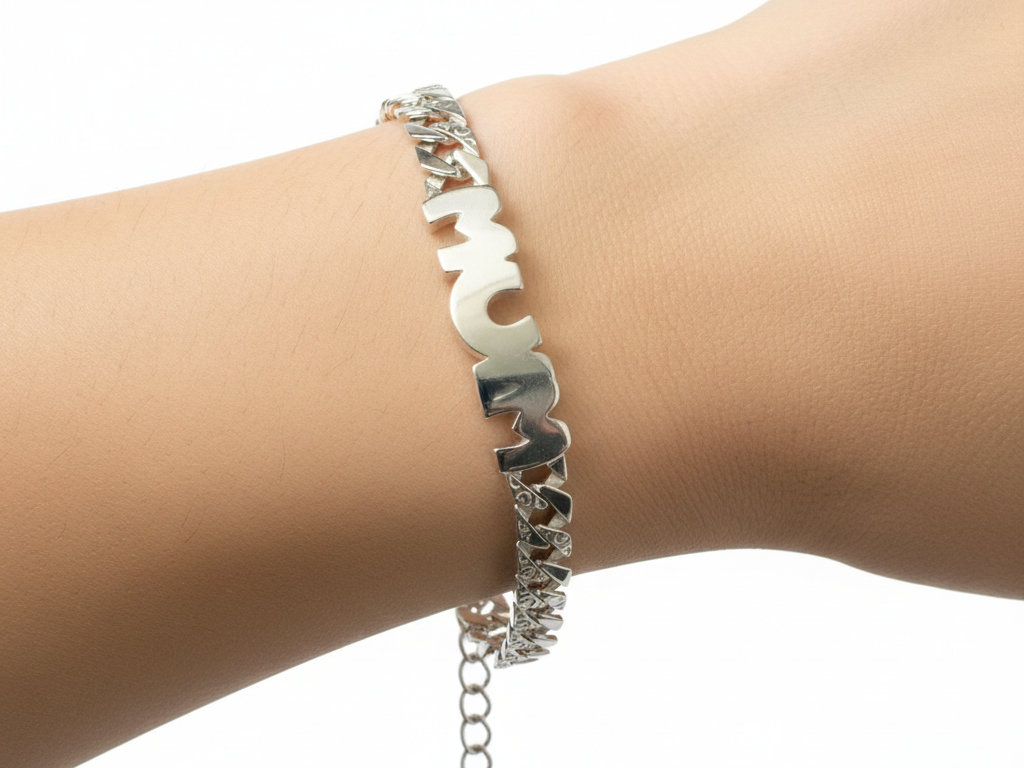 A White Cubic Zirconia Mum Bracelet