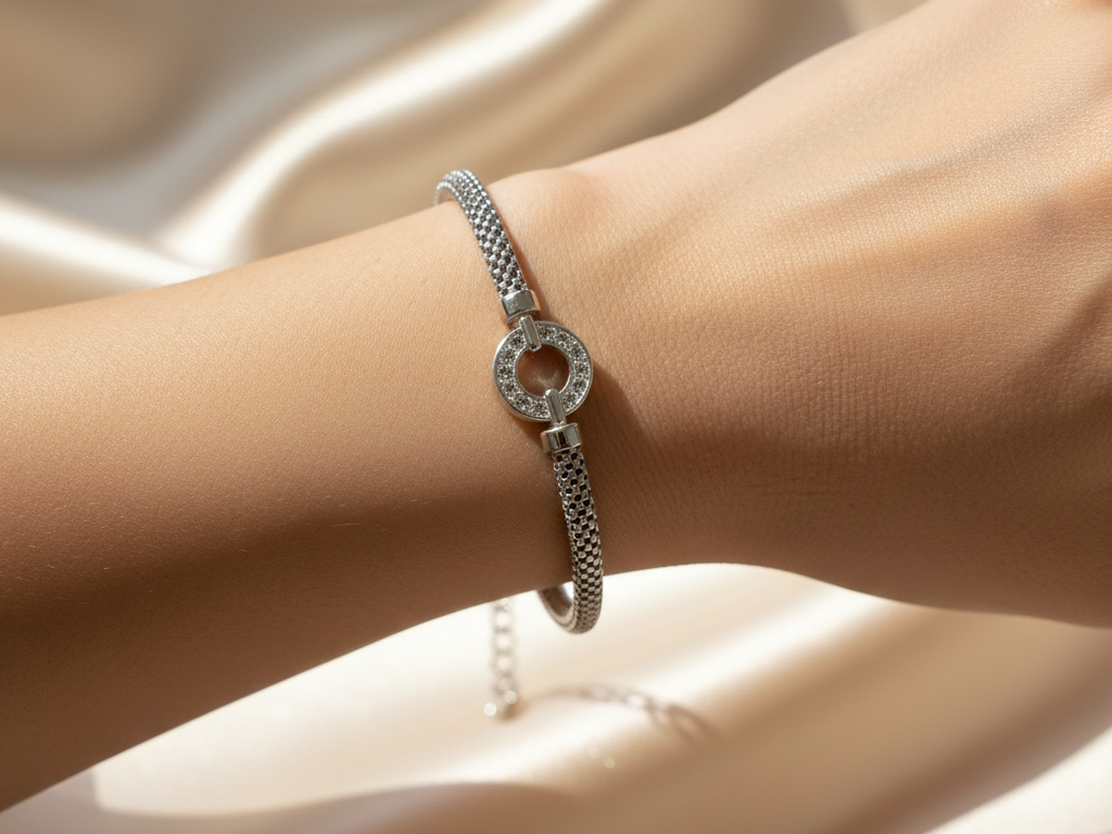 New A White Cubic Zirconia Bracelet
