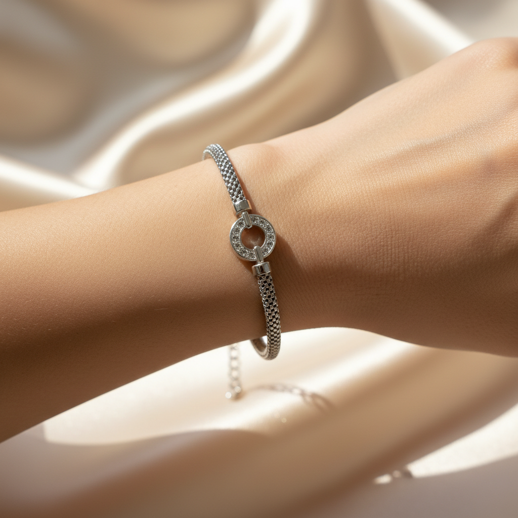 New A White Cubic Zirconia Bracelet