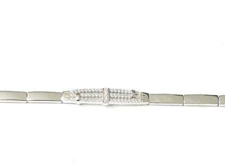 A White Cubic Zirconia Bracelet