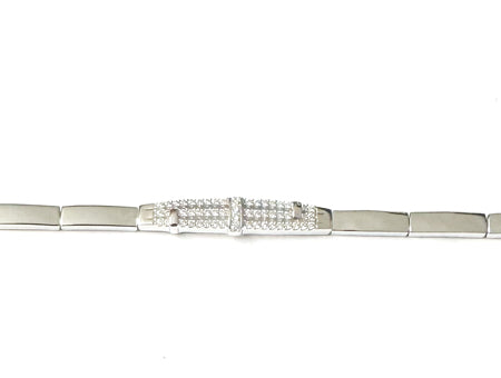 A White Cubic Zirconia Bracelet