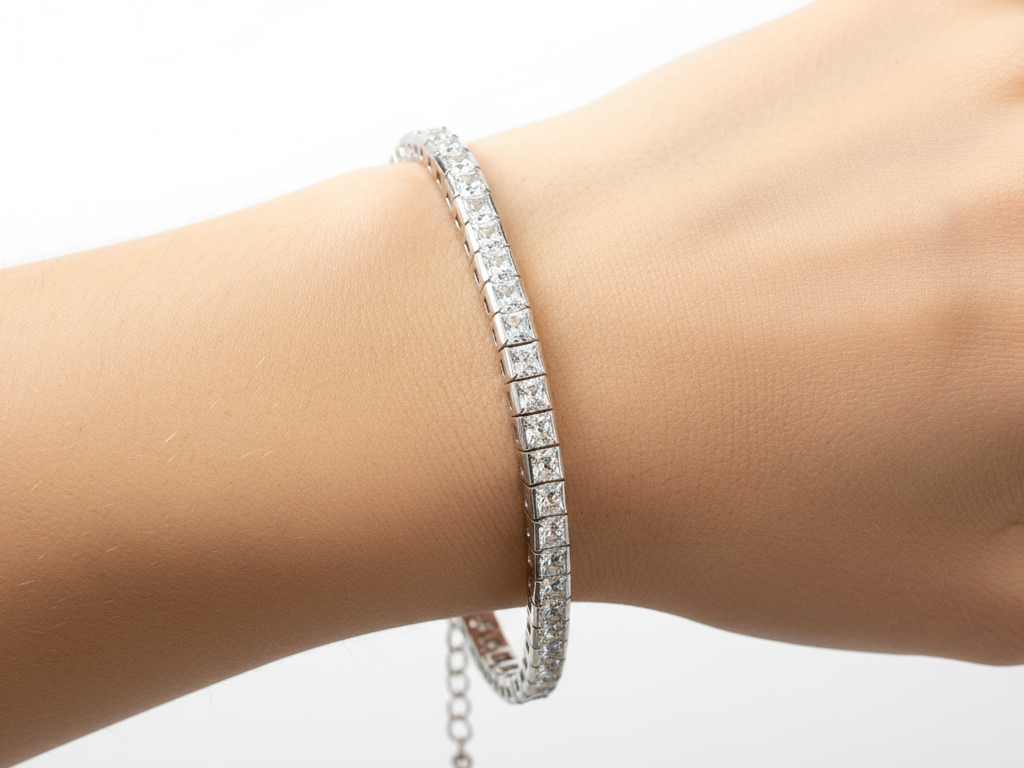 A White Cubic Zirconia Princess Cut Tennis Silver 3 x 3 mm Stone Bracelet