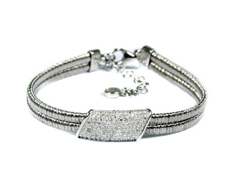 A White Cubic Zirconia Bracelet
