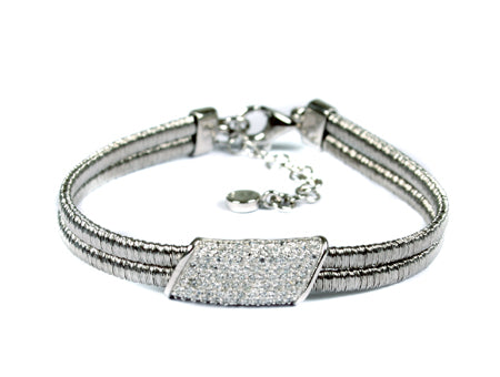 A White Cubic Zirconia Bracelet