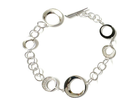 A White Cubic Zirconia Bracelet