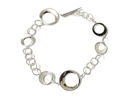 A White Cubic Zirconia Bracelet