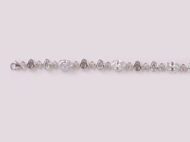 A White Cubic Zirconia Bracelet