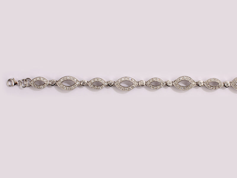 A White Cubic Zirconia Bracelet