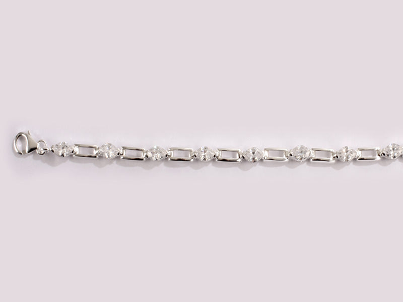 A White Cubic Zirconia Bracelet
