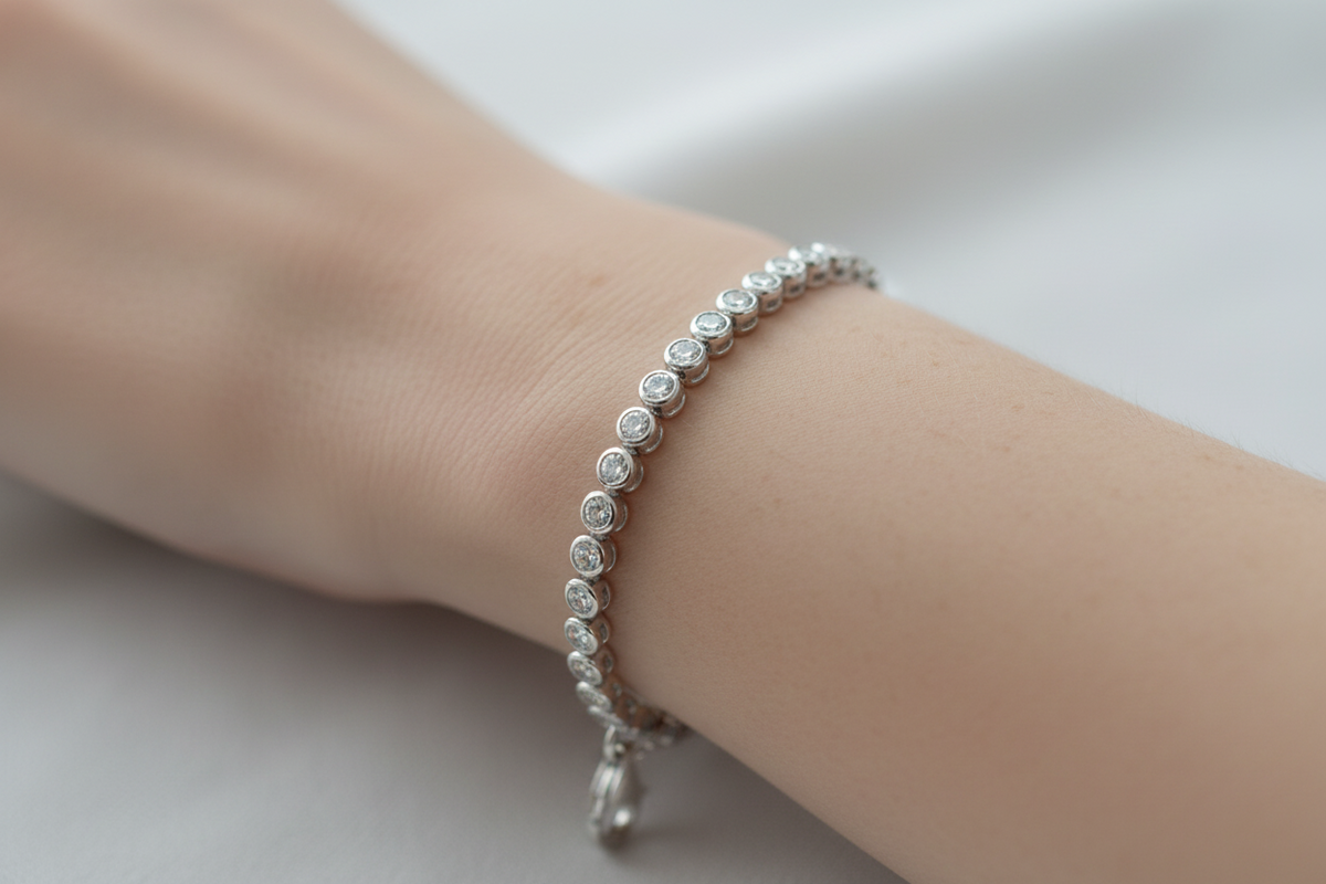 A White Cubic Zirconia Rubover Set Tennis 2 mm Stone Silver Bracelet