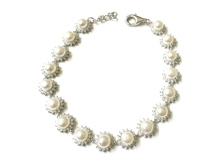 A Pearl Silver Bracelet