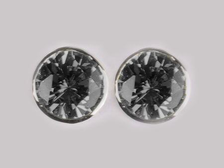 A Black Cubic Zirconia Earring