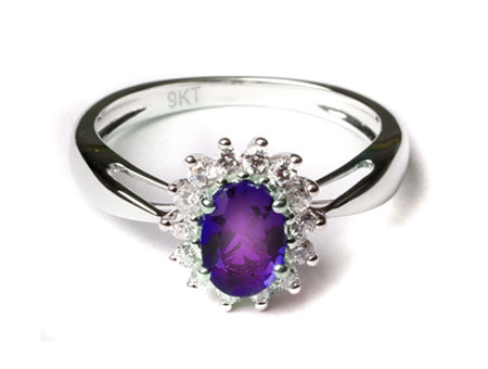 9ct White Gold Amethyst Cz Ring.