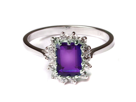 9ct White Gold Cz Amethyst Ring.