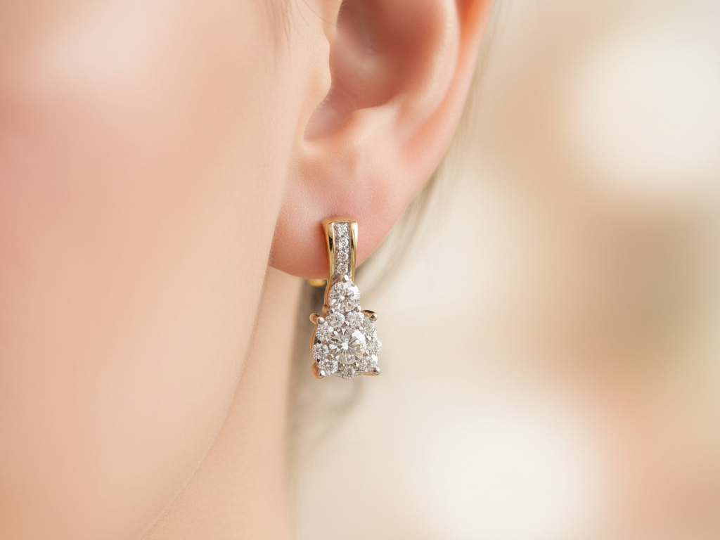 9 CT Yellow Gold Earring.