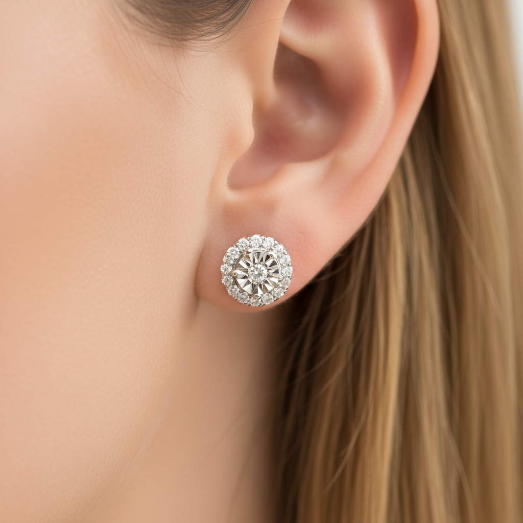 9 CT Yellow Gold Earring.