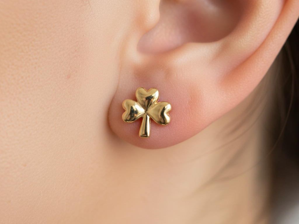 9 CT Yellow Gold Shamrock Stud Earring