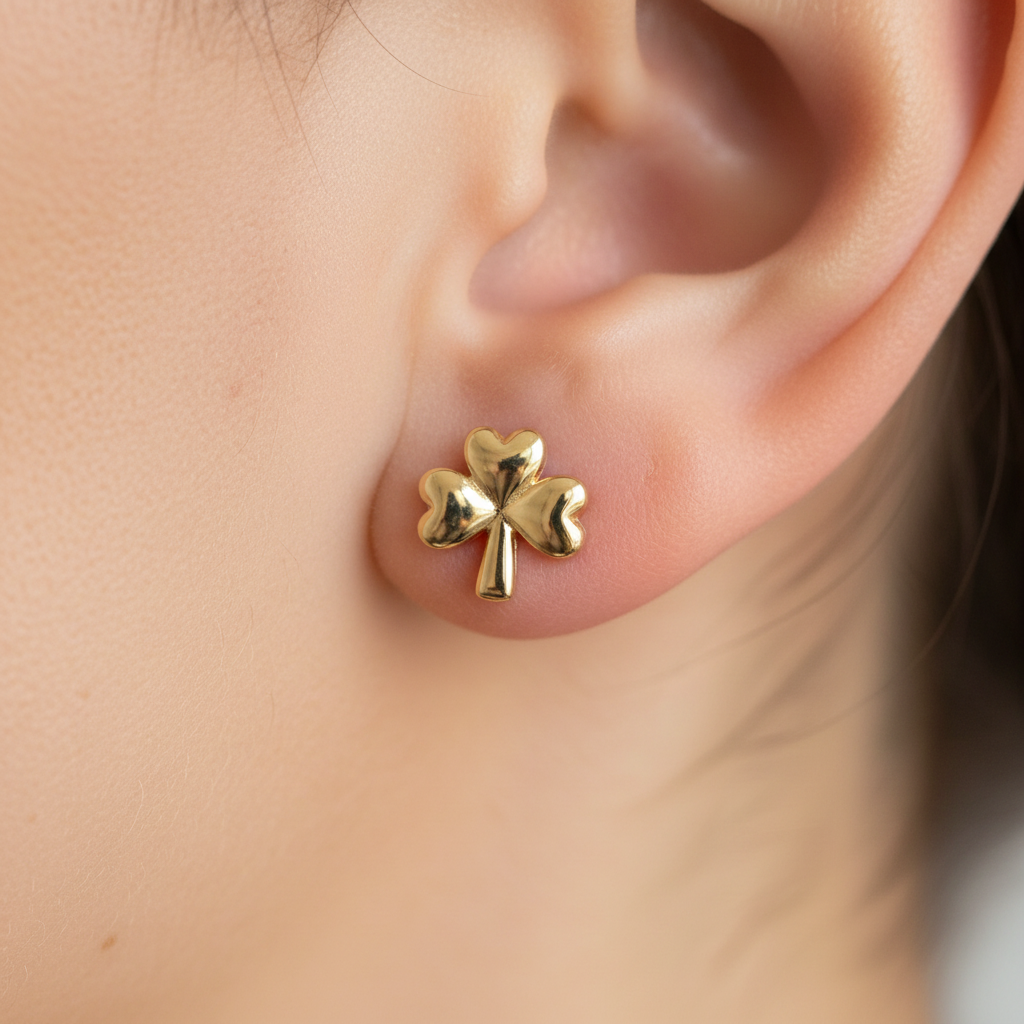 9 CT Yellow Gold Shamrock Stud Earring