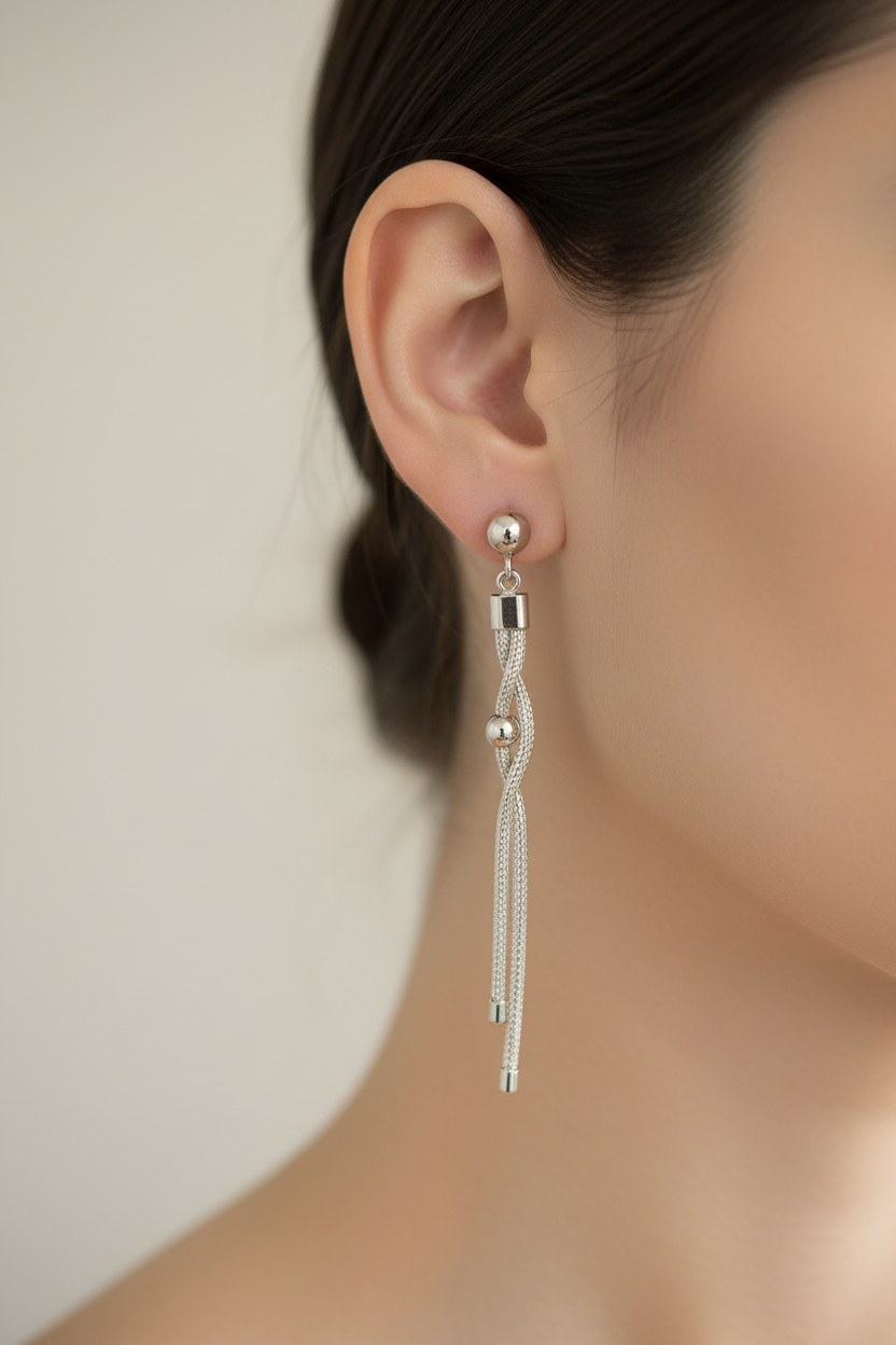 Simply Silver Earring.
