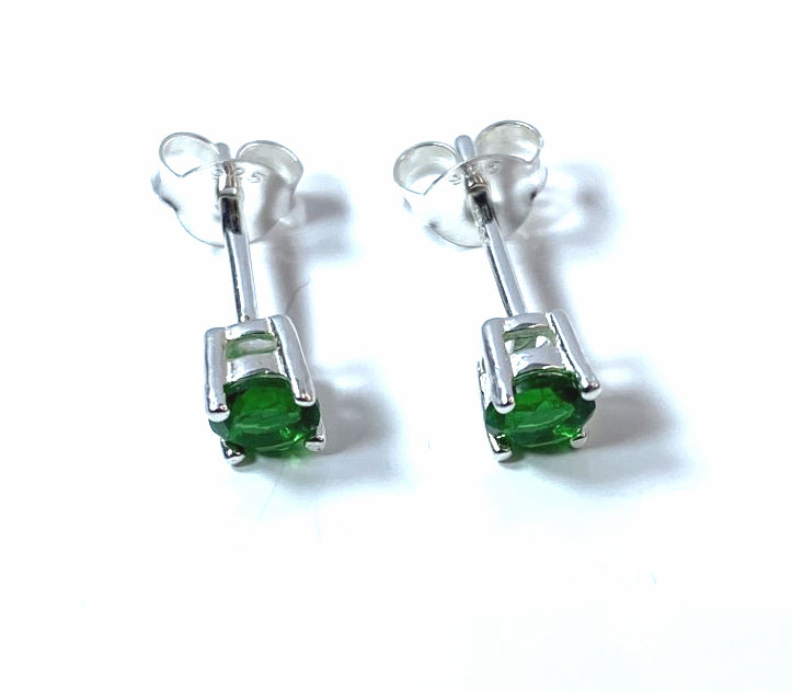 Kids Emerald May Birthstone Cubic Zirconia Silver 4 mm Claw Set Earring.