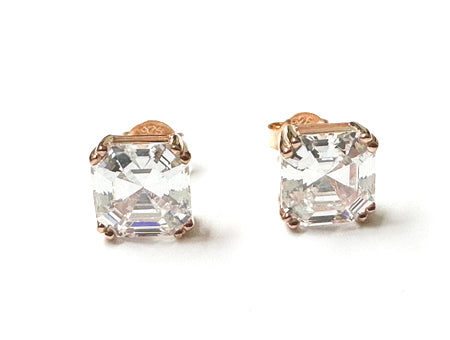 A Rose Plated Silver White Cubic Zirconia Earring