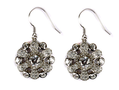 A White Cubic Zirconia Earring