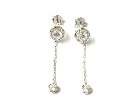 White Cubic Zirconia  Silver Earring.
