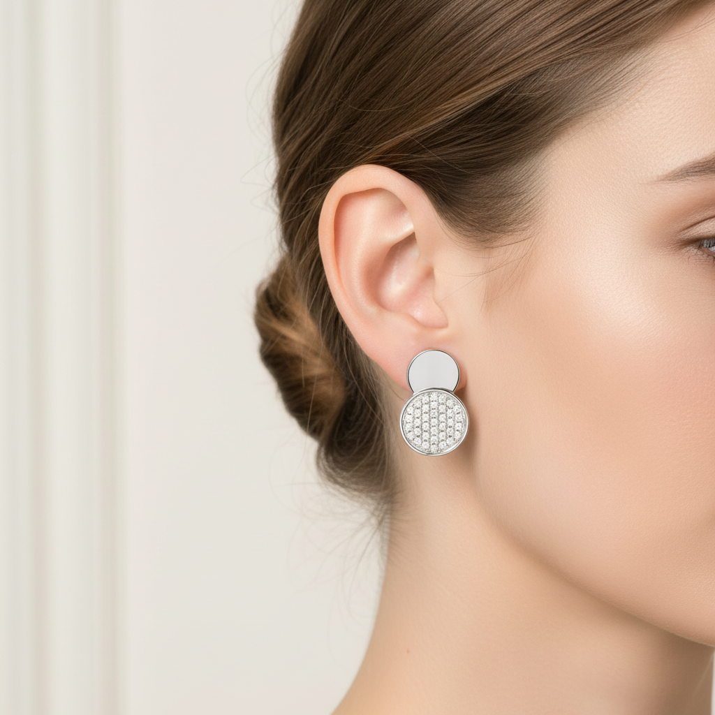 White Cubic Zirconia Silver Earring.