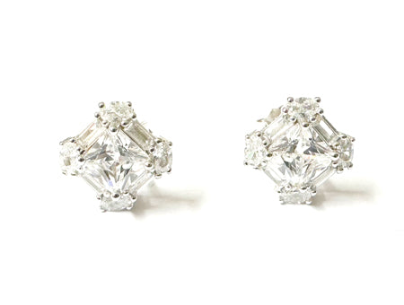 A White Cubic Zirconia Pendant.