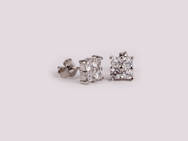 A White Cubic Zirconia Earring